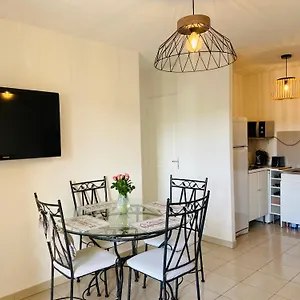 Tres Lumineux Au Coeur Du Massif De La Sainte Baume Appartement
